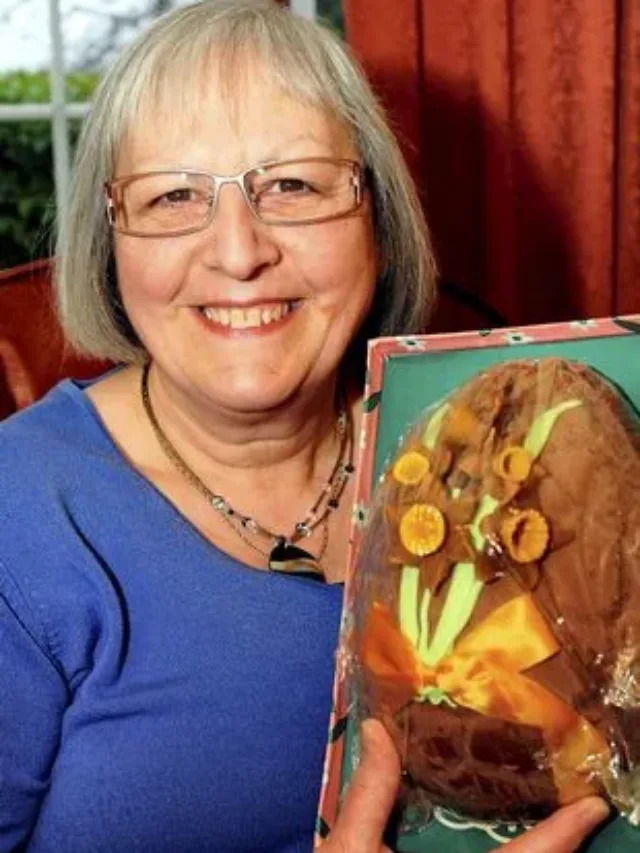 1_SWNS_HILLION_EGG_001 (1)